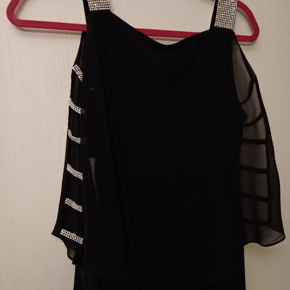 Gorgeous black crystal top - Picture 2 of 4